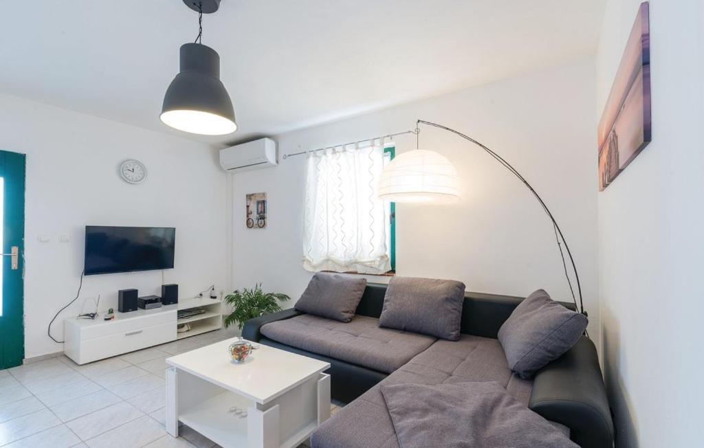 Holiday Home Lucija Sveti Filip i Jakov Εξωτερικό φωτογραφία