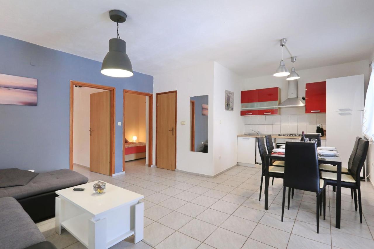 Holiday Home Lucija Sveti Filip i Jakov Εξωτερικό φωτογραφία