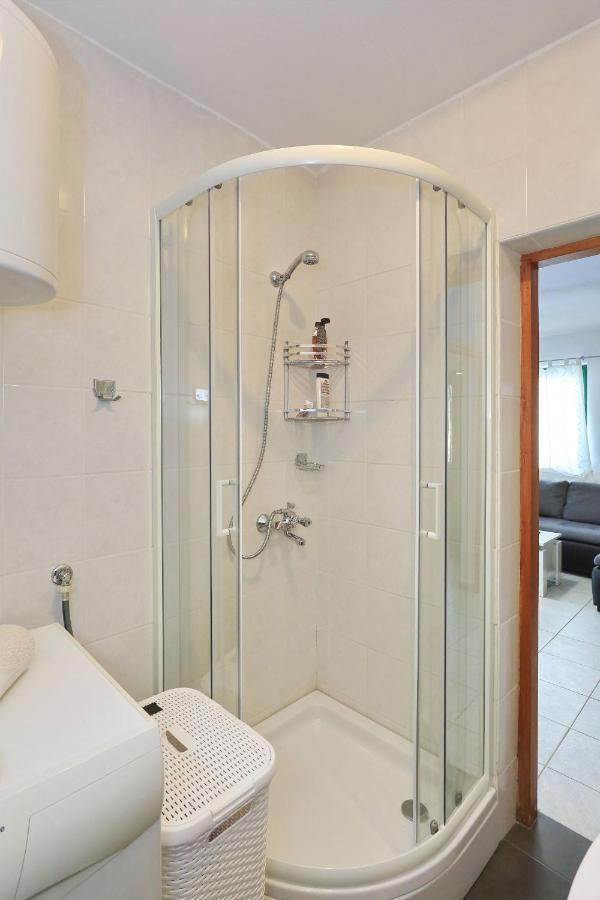 Holiday Home Lucija Sveti Filip i Jakov Εξωτερικό φωτογραφία